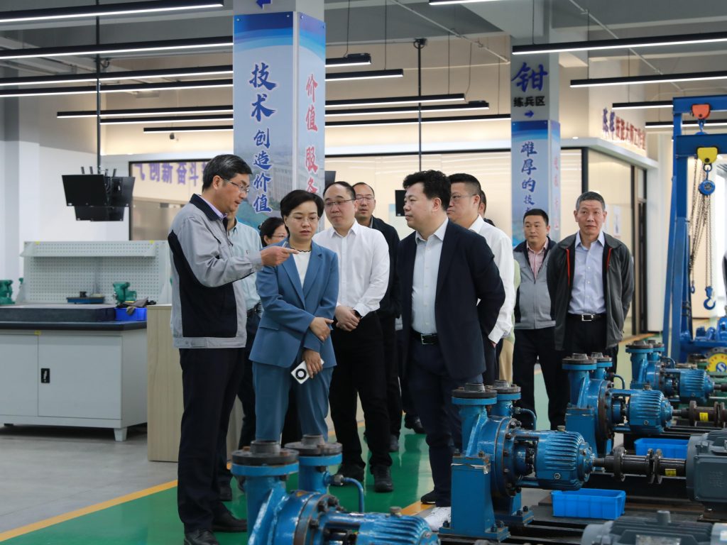 人社部能力建设中心主任王宇飞一行到公司调研交流